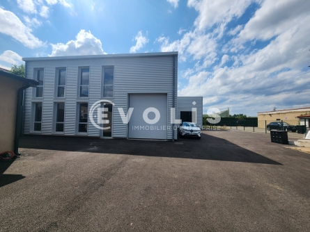 Photo 1 – location Entrepôts / activités	CHASSIEU (69680)