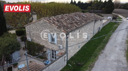 Photo 2 – location bureaux	VELLERON (84740)