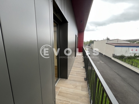 Photo 5 – location Entrepôts / activités	DECINES CHARPIEU (69150)