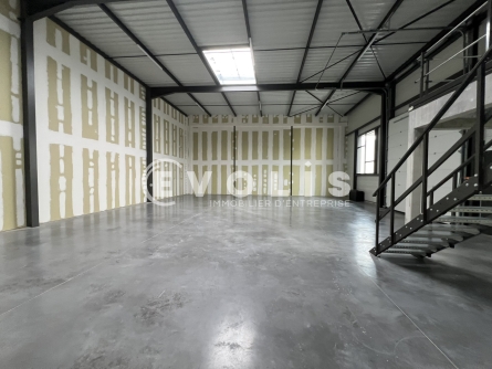 Photo 7 – location Entrepôts / activités	DECINES CHARPIEU (69150)