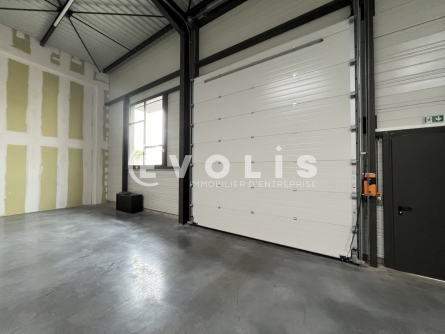 Photo 8 – location Entrepôts / activités	DECINES CHARPIEU (69150)