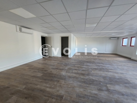 Photo 6 – location Entrepôts / activités	GENAS (69740)