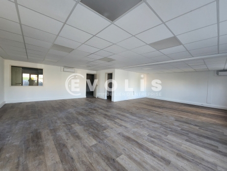 Photo 12 – location Entrepôts / activités	GENAS (69740)
