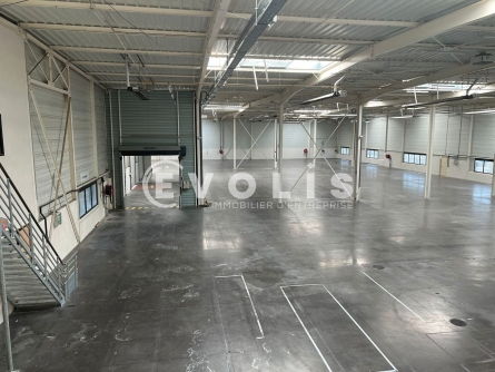 Photo 15 – location Entrepôts / activités	SAINT PRIEST (69800)