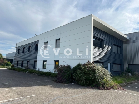 Photo 4 – location Entrepôts / activités	SAINT PRIEST (69800)