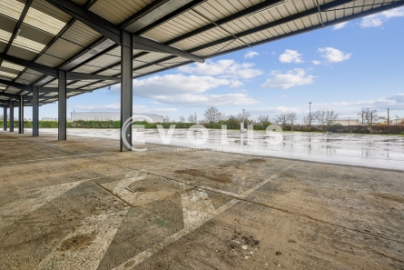 Photo 12 – vente Entrepôts / activités	SAINT PRIEST (69800)