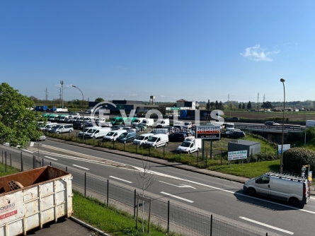 Photo 4 – location Entrepôts / activités	ARNAS (69400)