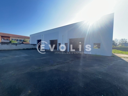 Photo 3 – vente Entrepôts / activités	Belleville-en-Beaujolais (69220)