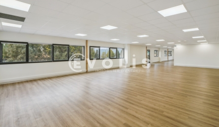 Photo 4 – location Entrepôts / activités	GRAVESON (13690)