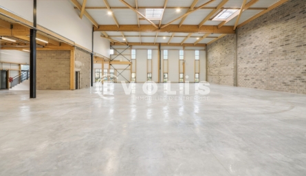 Photo 2 – location Entrepôts / activités	GRAVESON (13690)