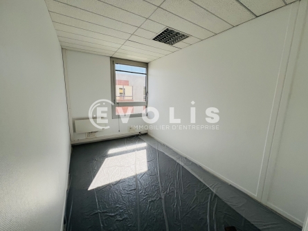 Photo 8 – location bureaux	EMERAINVILLE (77184)