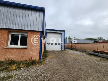 Photo 2 – location Entrepôts / activités	GRENAY (38540)