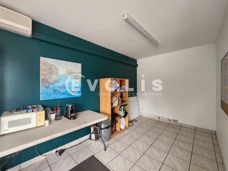 Photo 10 – location Entrepôts / activités	GRENAY (38540)