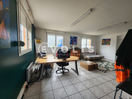 Photo 11 – location Entrepôts / activités	GRENAY (38540)