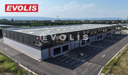Photo 1 – location Entrepôts / activités	PIERRELATTE (26700)