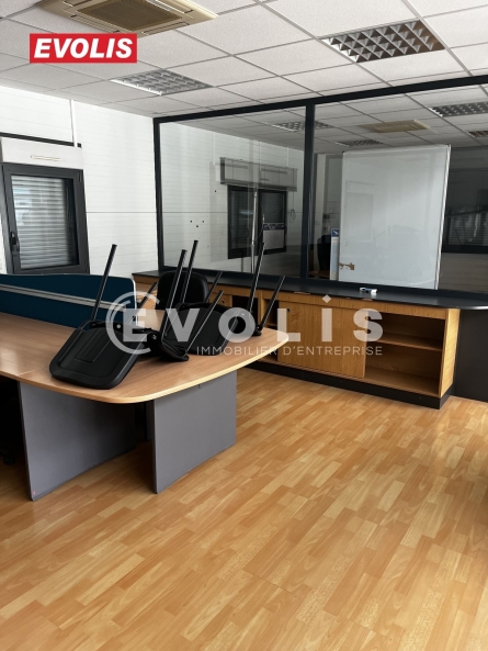 Photo 5 – location Entrepôts / activités	SAINT PAUL TROIS CHATEAUX (26130)