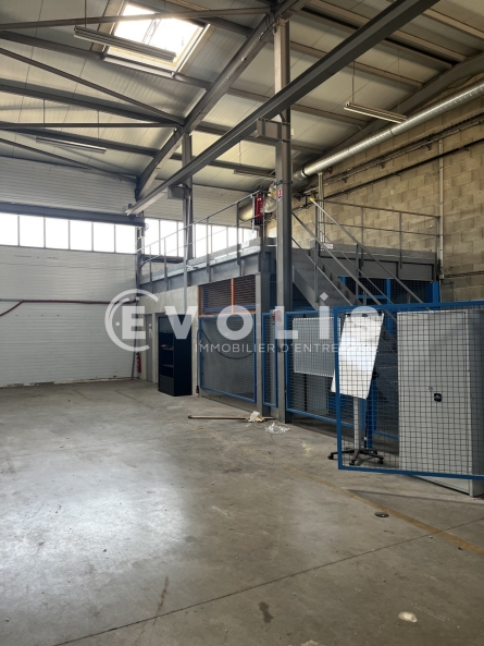 Photo 7 – location Entrepôts / activités	SAINT PAUL TROIS CHATEAUX (26130)