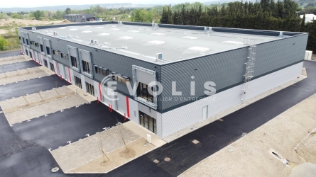 Photo 4 – location Entrepôts / activités	VILLENEUVE LES AVIGNON (30400)