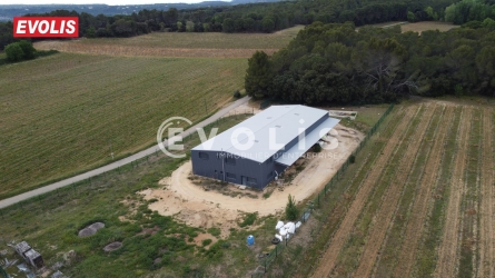 Photo 2 – vente Entrepôts / activités	SUZE LA ROUSSE (26790)