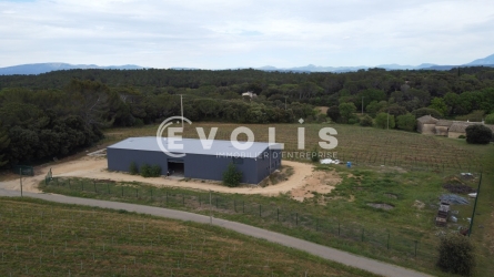 Photo 2 – vente Entrepôts / activités	SUZE LA ROUSSE (26790)