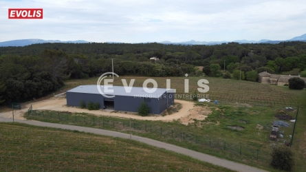 Photo 1 – vente Entrepôts / activités	SUZE LA ROUSSE (26790)