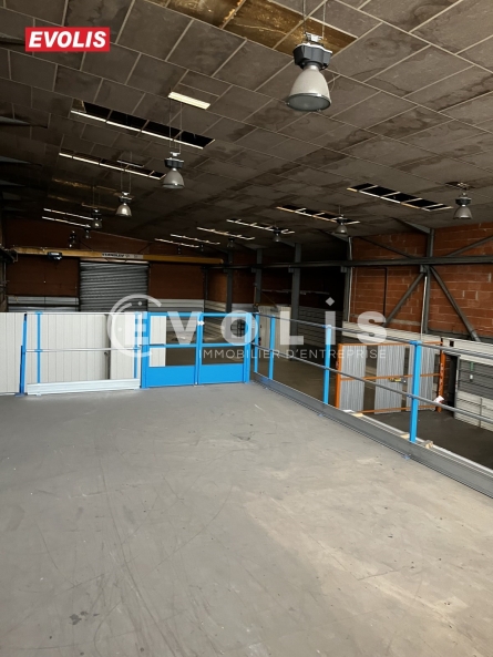 Photo 2 – location Entrepôts / activités	SAINT PAUL TROIS CHATEAUX (26130)