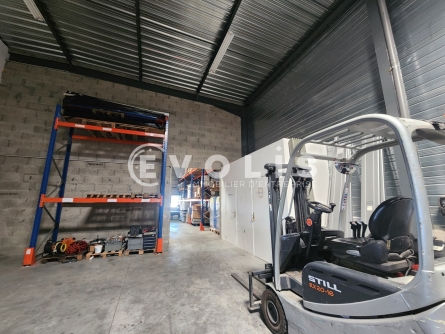 Photo 4 – location Entrepôts / activités	CHASSIEU (69680)