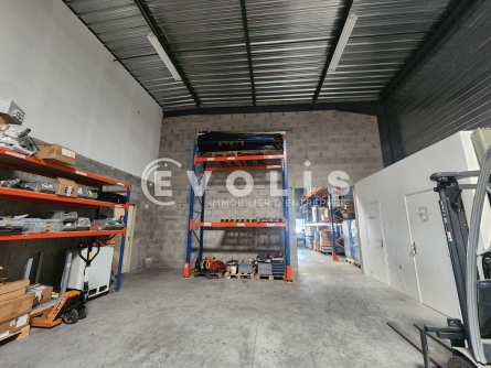 Photo 5 – location Entrepôts / activités	CHASSIEU (69680)