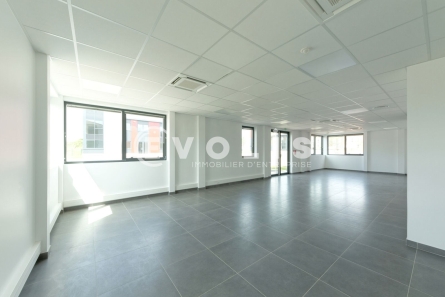 Photo 9 – location Entrepôts / activités	LIMEIL BREVANNES (94450)