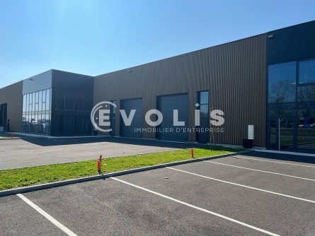 Photo 11 – location Entrepôts / activités	AMBERIEUX (69480)