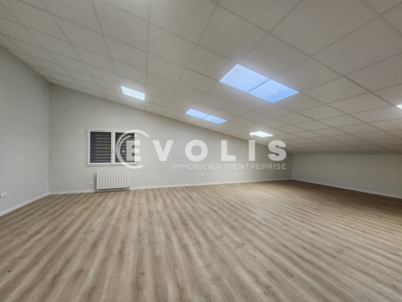 Photo 8 – vente Entrepôts / activités	BOURGOIN JALLIEU (38300)