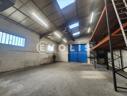 Photo 2 – vente Entrepôts / activités	BOURGOIN JALLIEU (38300)