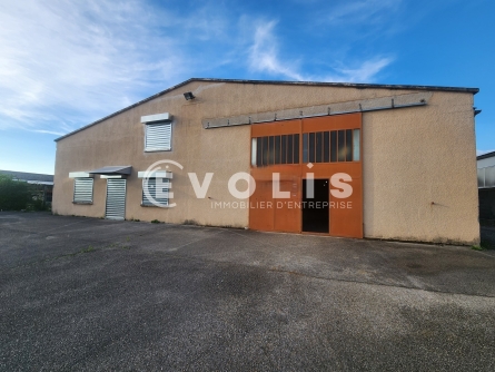 Photo 1 – vente Entrepôts / activités	BOURGOIN JALLIEU (38300)