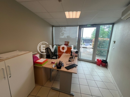 Photo 4 – location Entrepôts / activités	CHAPONOST (69630)