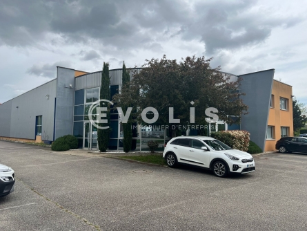 Photo 1 – location Entrepôts / activités	CHAPONOST (69630)