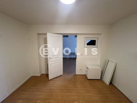 Photo 9 – location Entrepôts / activités	SAINT MAUR DES FOSSES (94100)