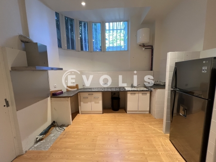 Photo 11 – location Entrepôts / activités	SAINT MAUR DES FOSSES (94100)
