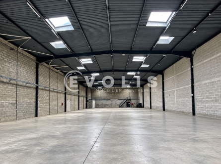 Photo 2 – location Entrepôts / activités	MORANGIS (91420)