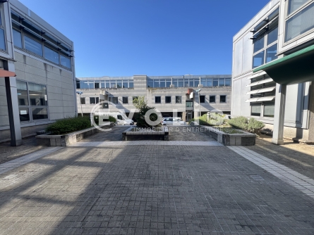 Photo 2 – location Entrepôts / activités	SUCY EN BRIE (94370)