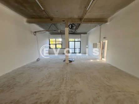 Photo 5 – location Entrepôts / activités	SUCY EN BRIE (94370)