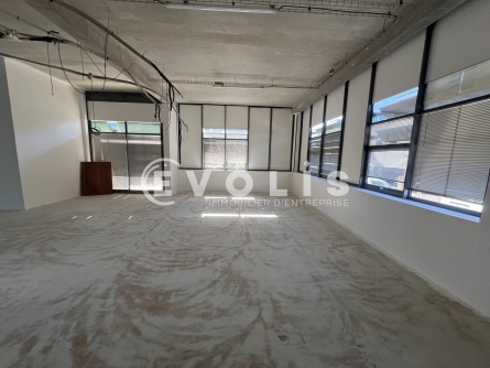 Photo 6 – location Entrepôts / activités	SUCY EN BRIE (94370)