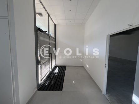 Photo 13 – location Entrepôts / activités	SUCY EN BRIE (94370)