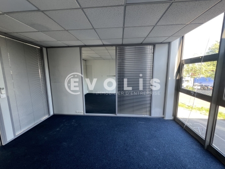 Photo 9 – location Entrepôts / activités	SUCY EN BRIE (94370)