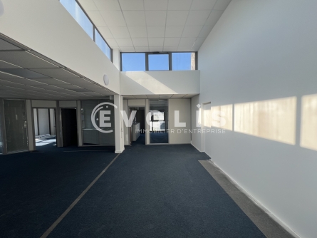 Photo 11 – location Entrepôts / activités	SUCY EN BRIE (94370)
