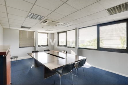 Photo 3 – location Entrepôts / activités	CHILLY MAZARIN (91380)