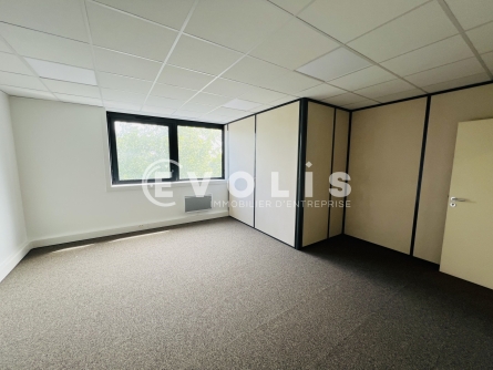Photo 3 – location bureaux	LOGNES (77185)