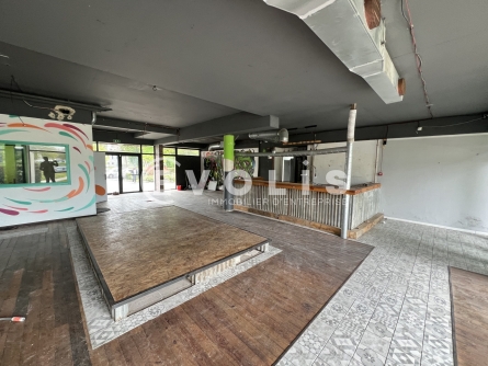 Photo 3 – vente Locaux commerciaux	CHAMPS SUR MARNE (77420)