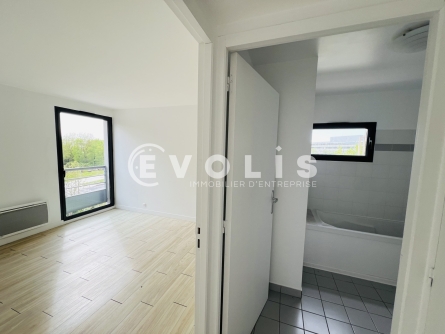 Photo 6 – vente Locaux commerciaux	CHAMPS SUR MARNE (77420)