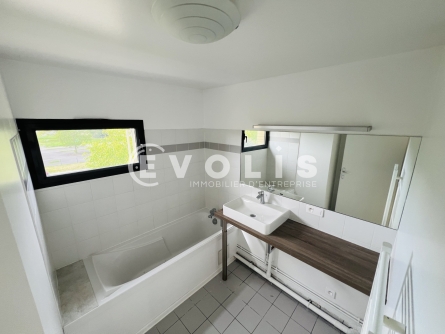 Photo 11 – vente Locaux commerciaux	CHAMPS SUR MARNE (77420)