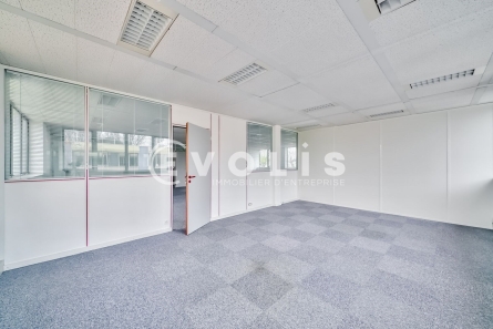 Photo 7 – location bureaux	SAINT THIBAULT DES VIGNES (77400)